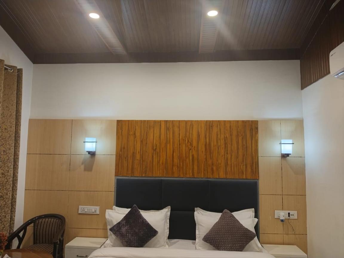 Corbett Jungle Breeze Resort Rāmnagar Eksteriør bilde