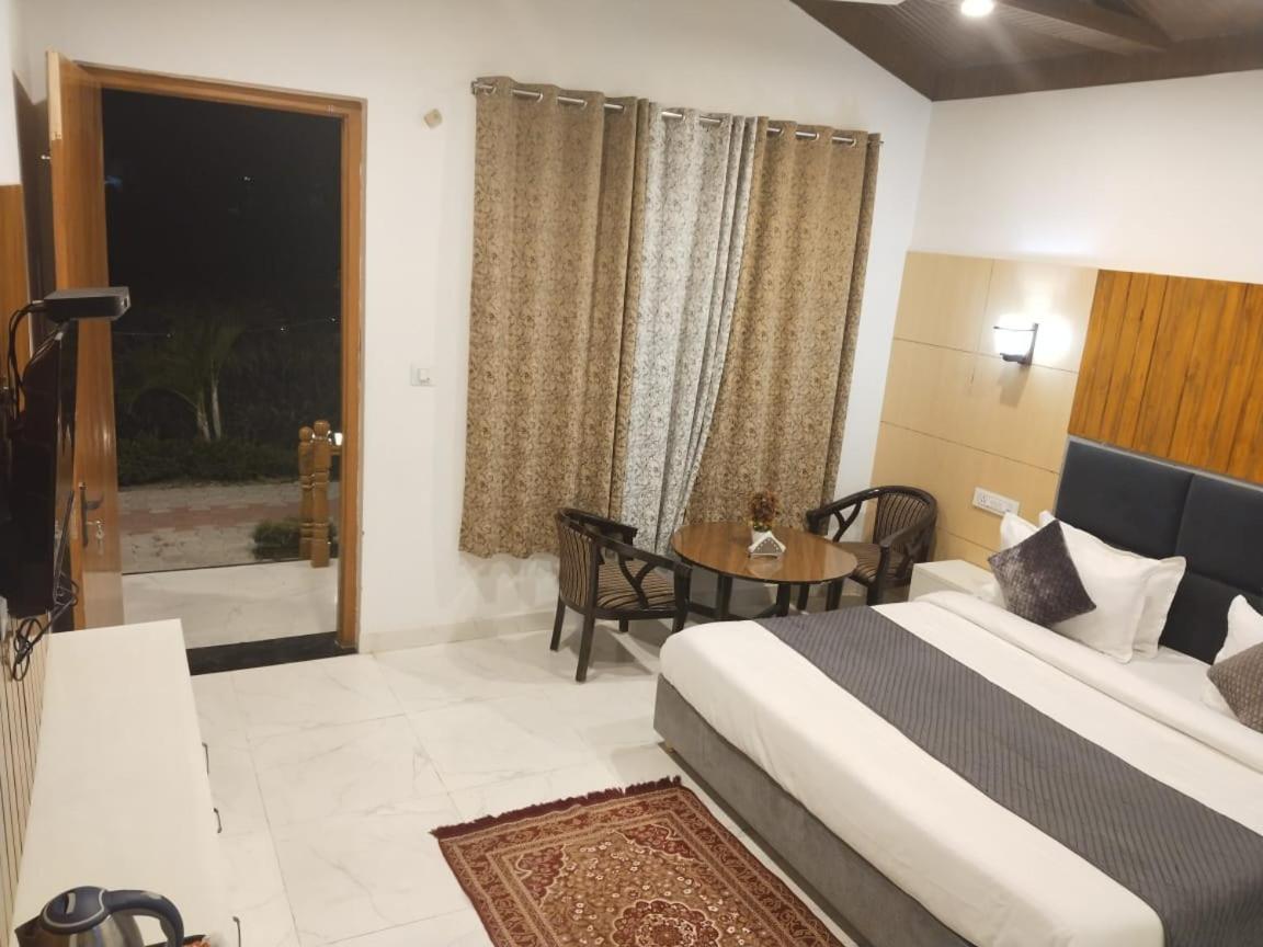 Corbett Jungle Breeze Resort Rāmnagar Eksteriør bilde