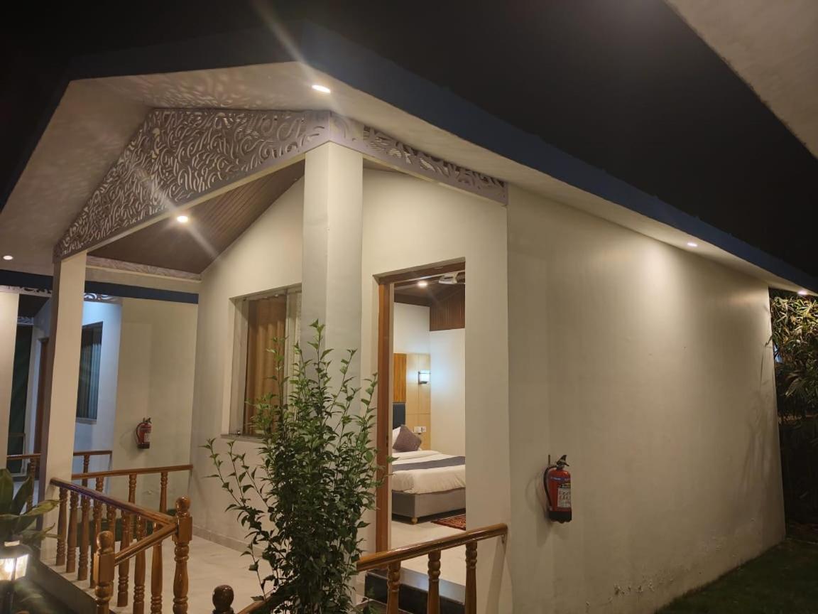 Corbett Jungle Breeze Resort Rāmnagar Eksteriør bilde