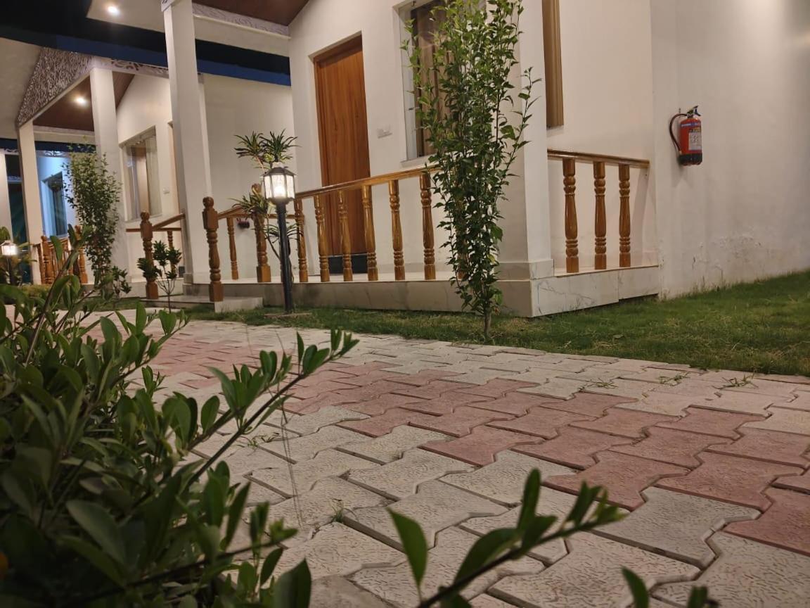 Corbett Jungle Breeze Resort Rāmnagar Eksteriør bilde